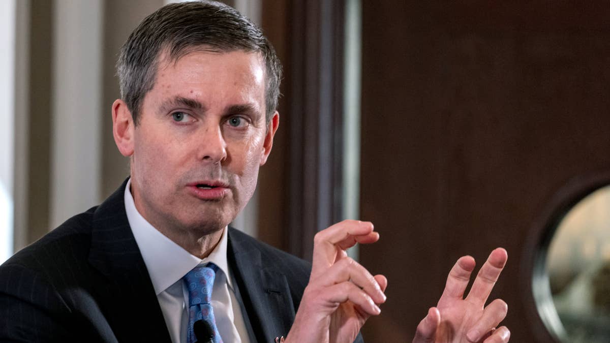 Nasdaq Notches Back-to-Back Records as Banks Sink and Oil Tumbles on Iran Diplomacy — image 7