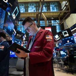 Meta stock delivers a bold case for a $900 target