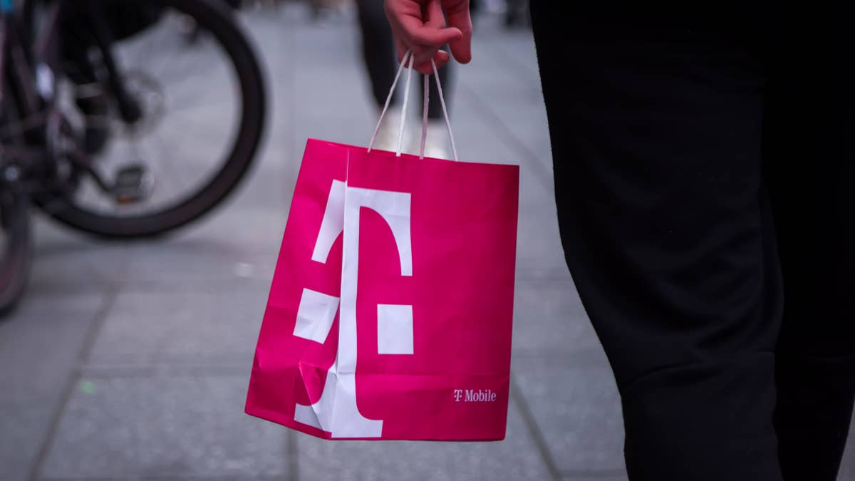 T-Mobile and Verizon face a new broadband rival
