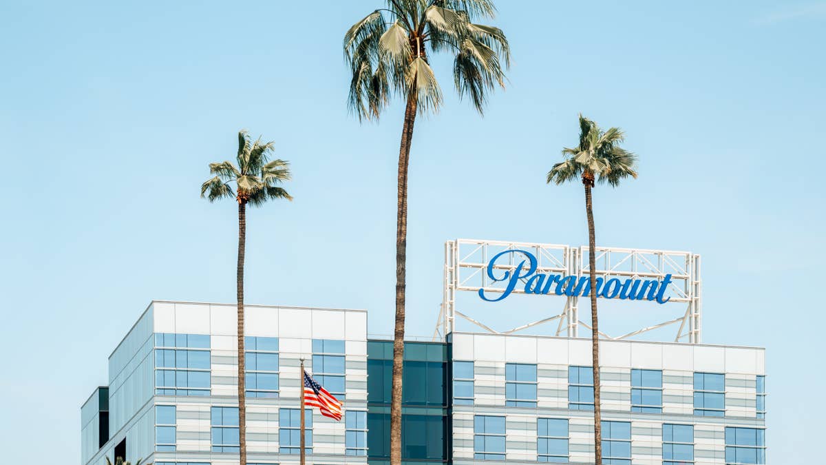 A weekend deal could rewrite Paramount's Warner Bros. timeline