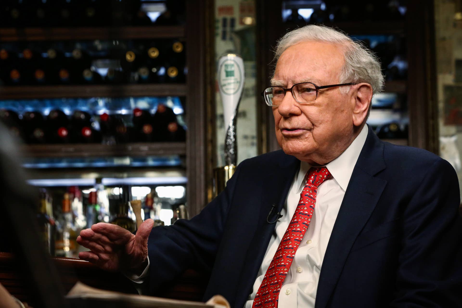 Warren Buffett's rules for investors starting with $10,000