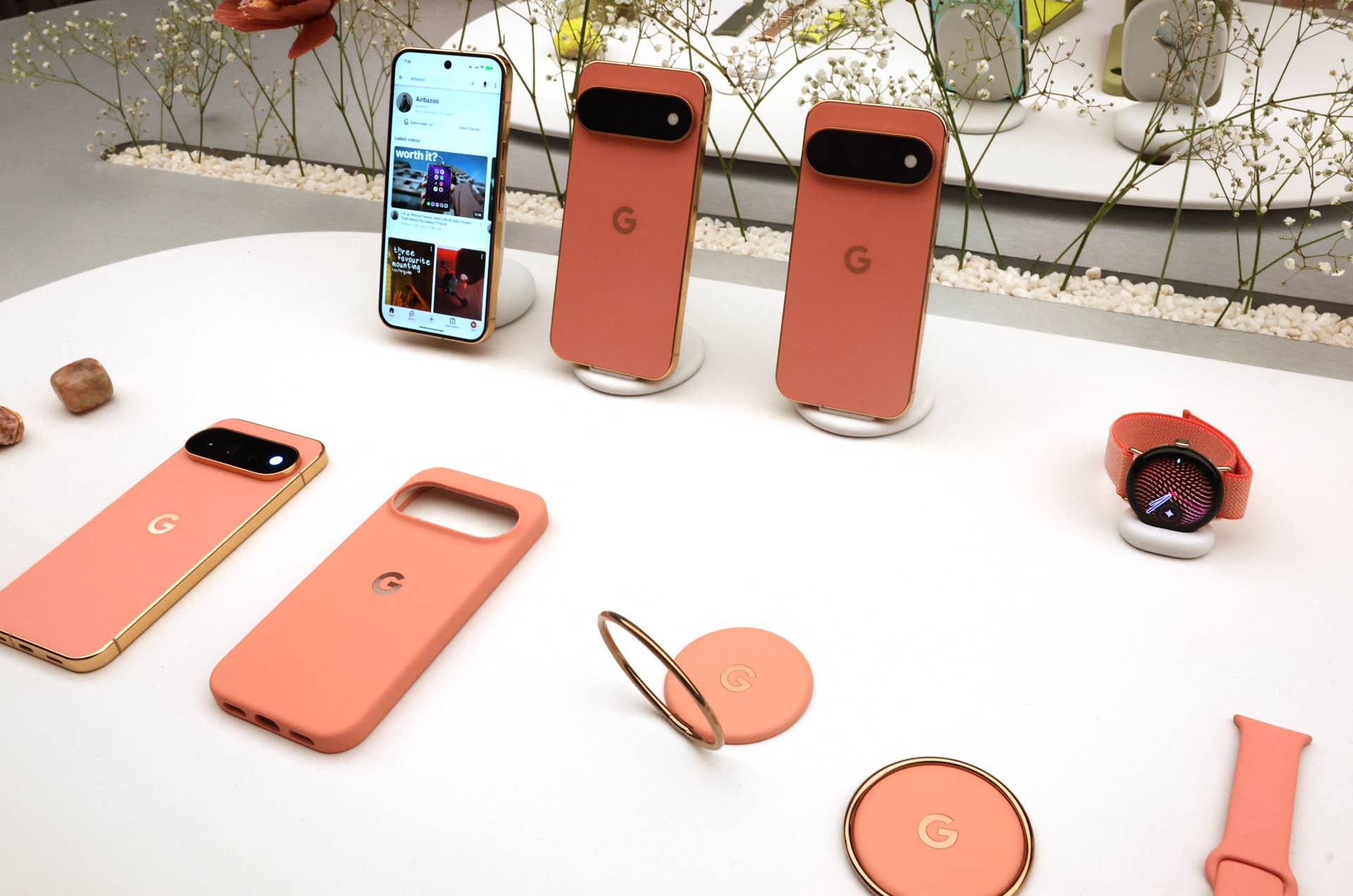 Google's fix for locked Pixel phones wipes your photos and apps - TheStreet