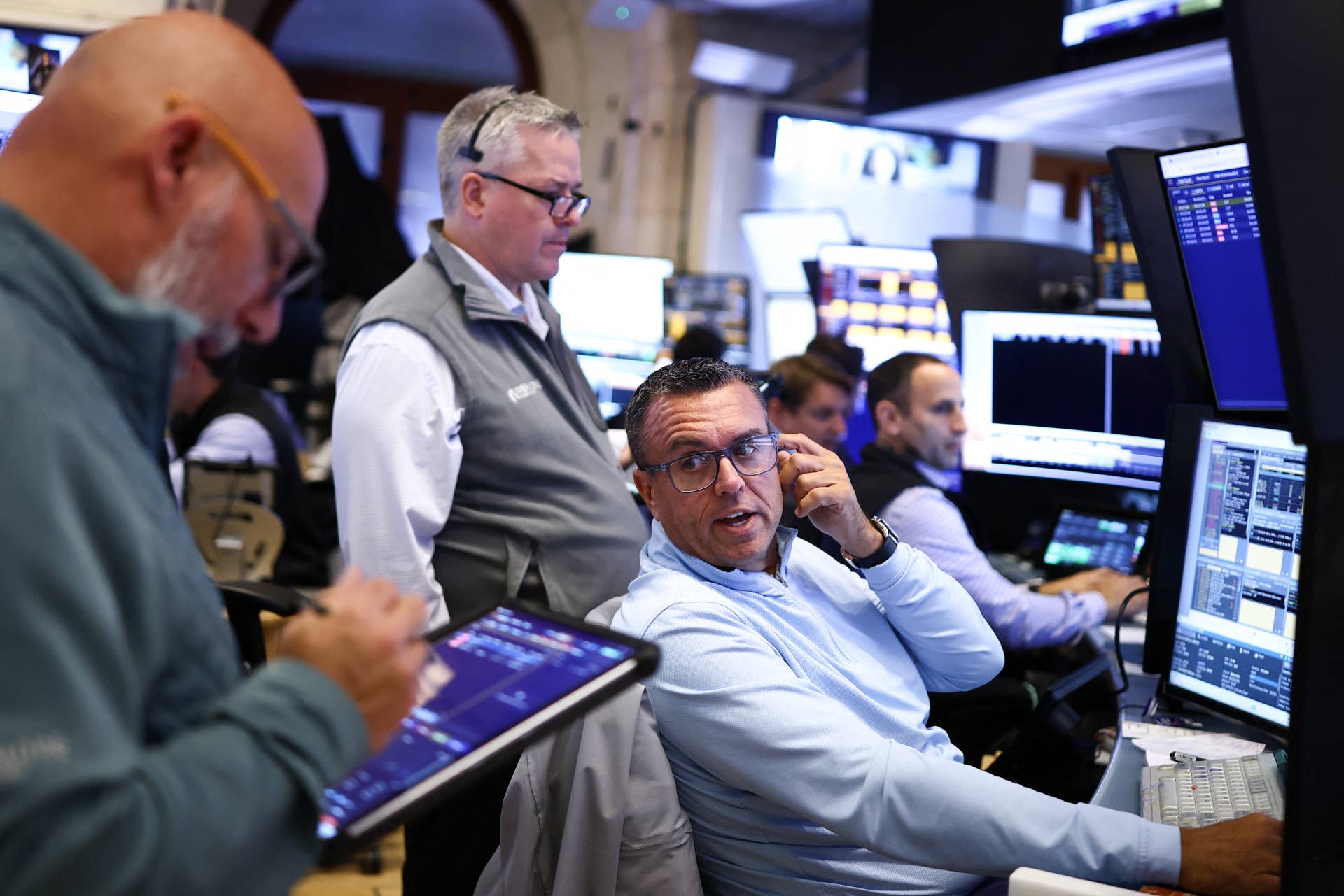 Stock Market Today (Oct. 6, 2026): S&P 500 sets new record as oil ...