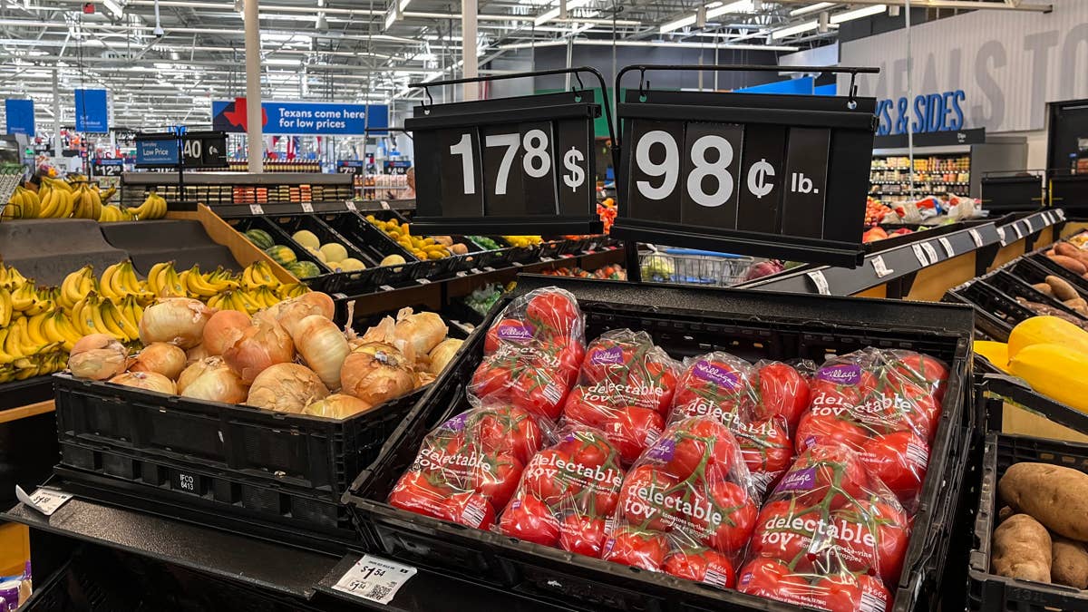 Albertsons, Dollar General can't match Walmart's grocery prices