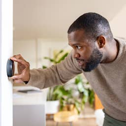 Heating bills expected to jump by $1,000 in some U.S. states this winter
