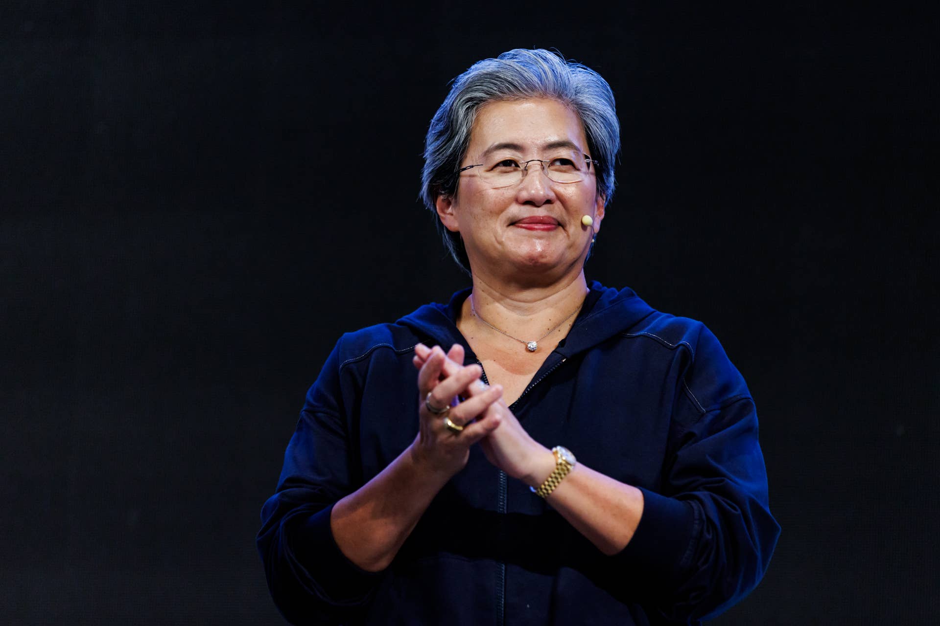 AMD CEO Su shares important supply news with stock market investors