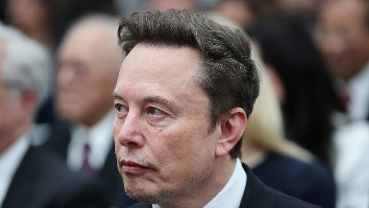 AT&T CEO holds firm stance on Elon Musk's SpaceX phone strategy