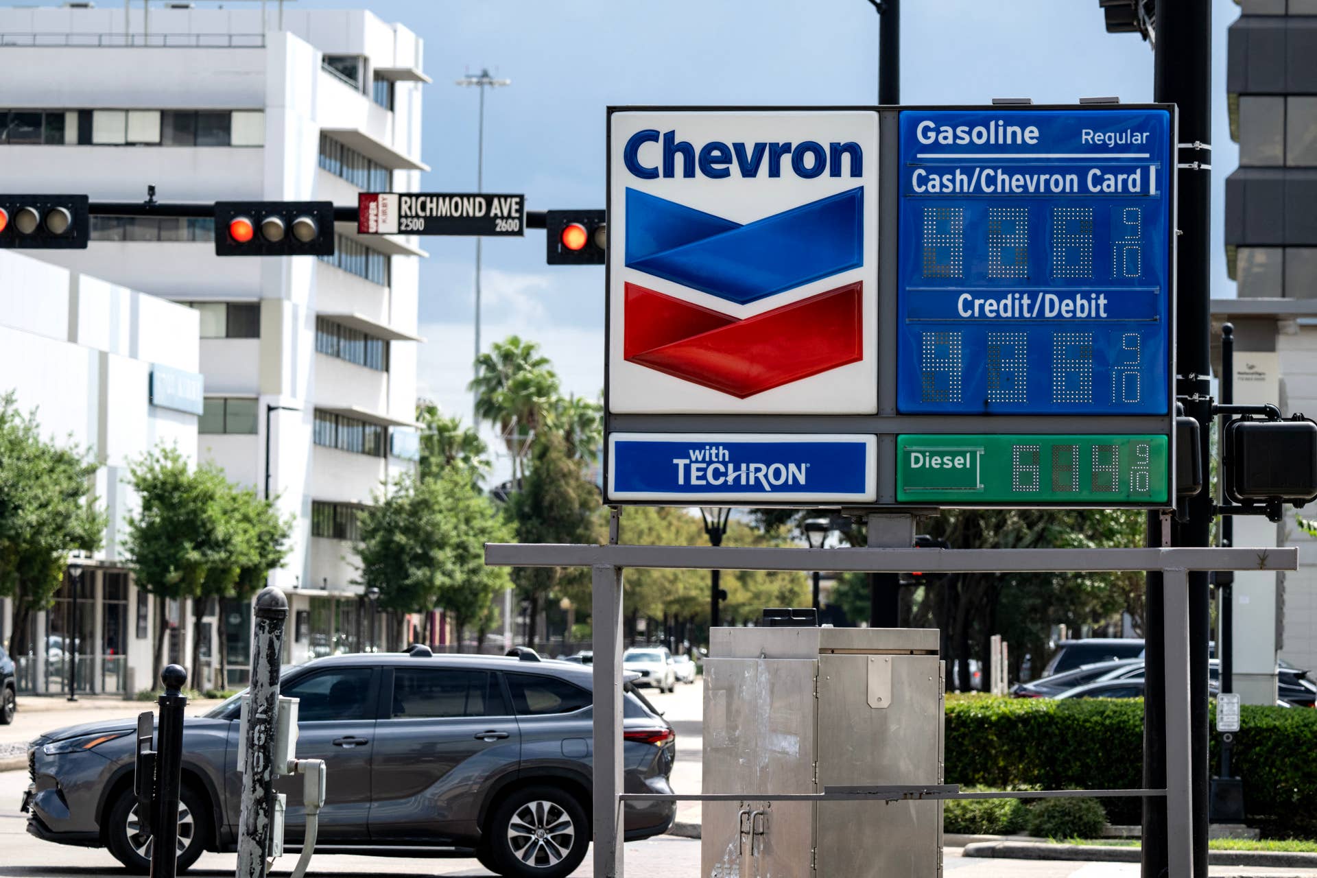 Chevron Two Step Chevron's Bakken decision fixes a $3.7 billion debt problem - TheStreet
