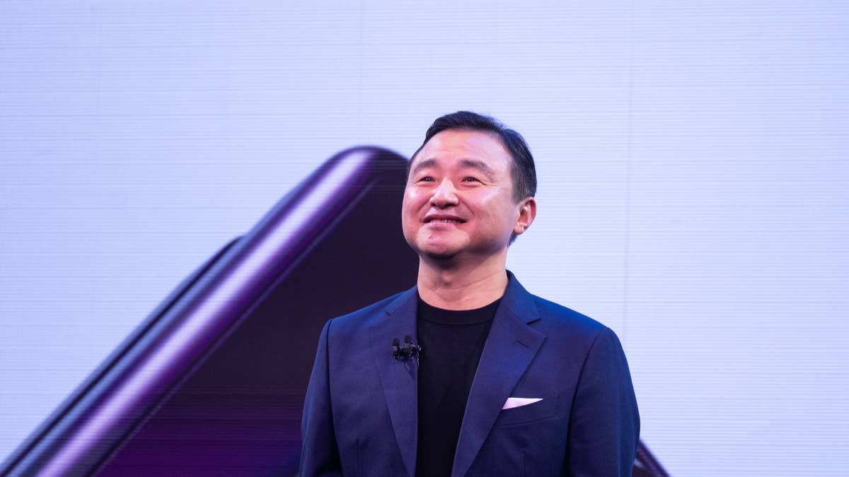 Samsung is making an unexpected move against Apple