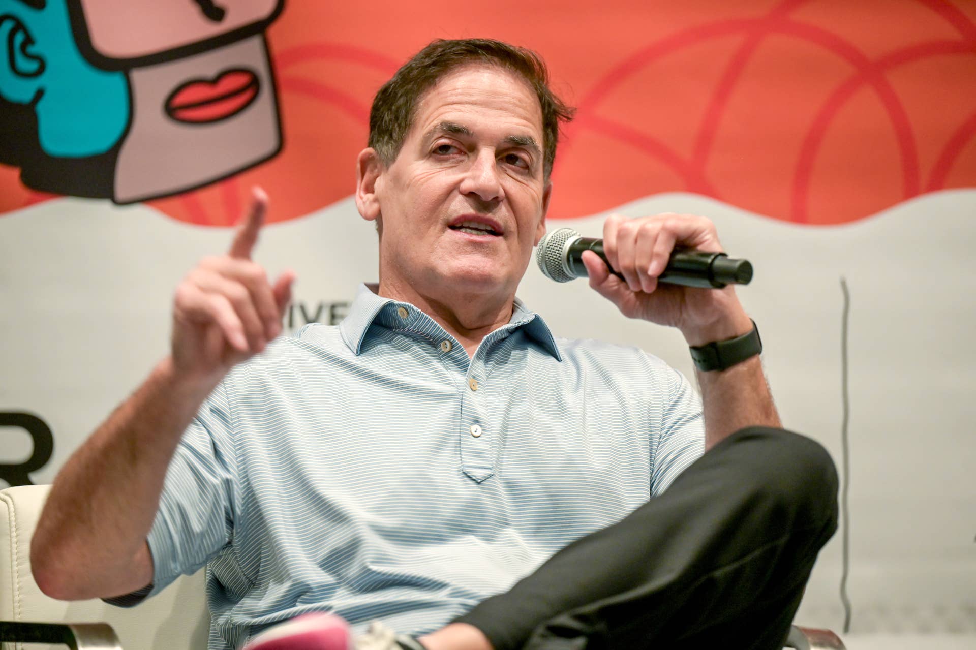 Mark Cuban tells workers stuck in a 9-to-5 with $1,000 saved how to get ahead in life