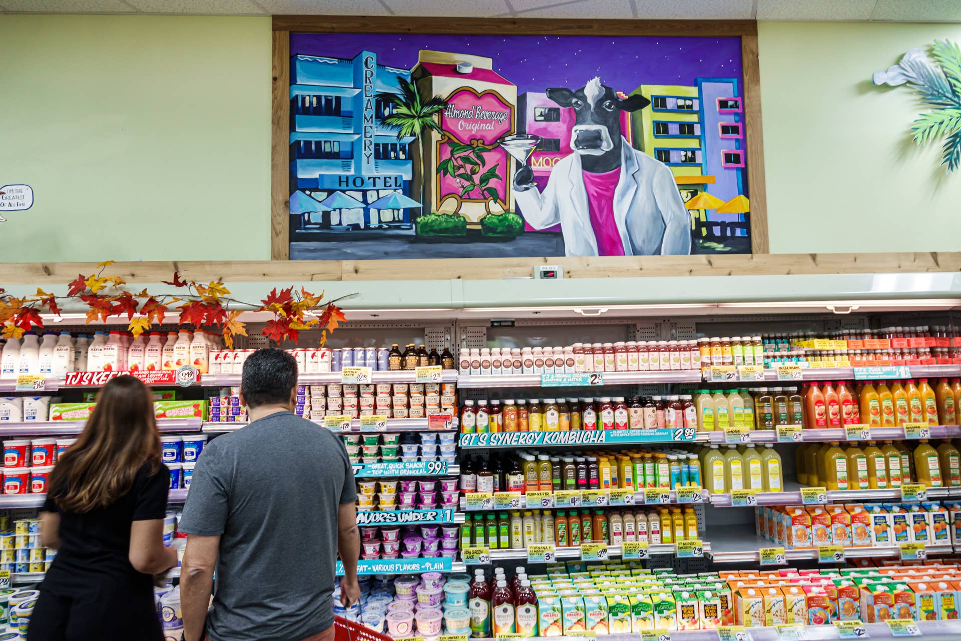 Trader Joe's takes on Amazon in new store concept
