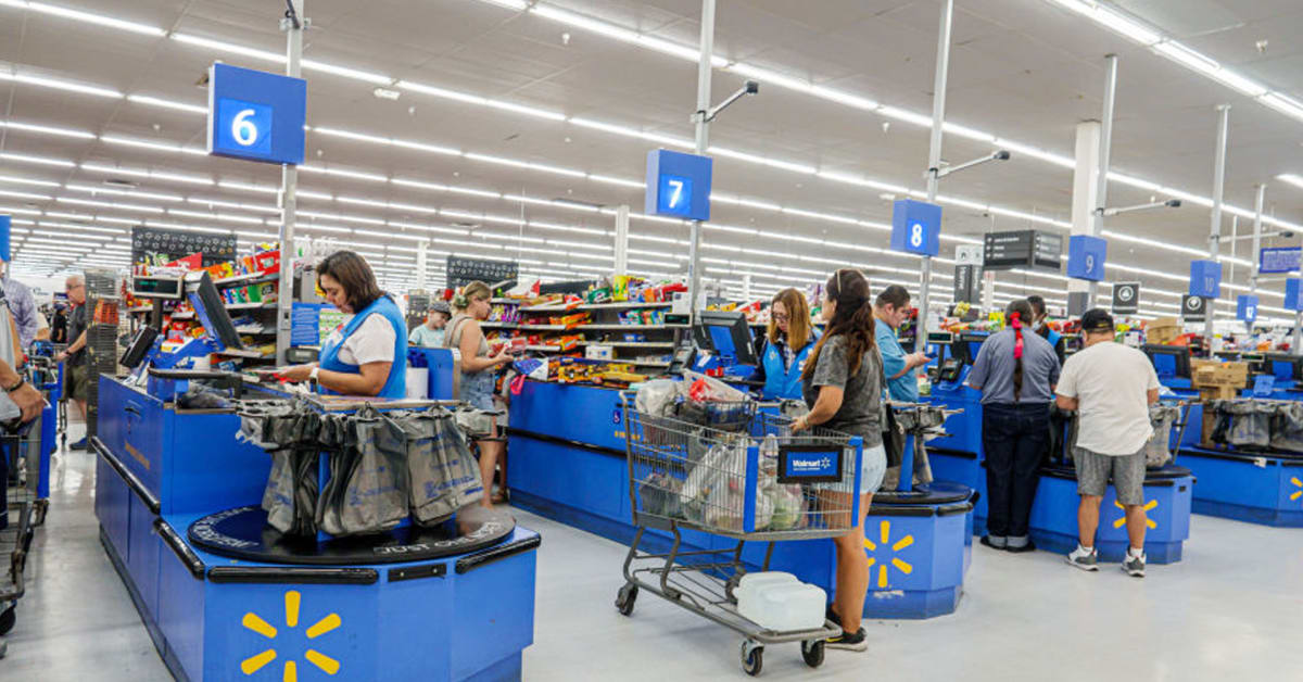 Walmart stock analyst makes important decision ahead of Q2 earnings