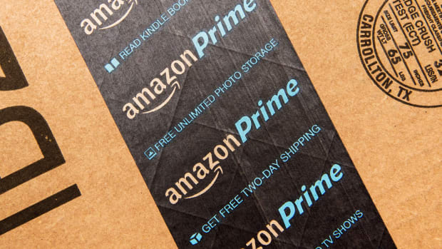 Amazon Soars as Wall Street Eyes $50 Billion Advertising Windfall