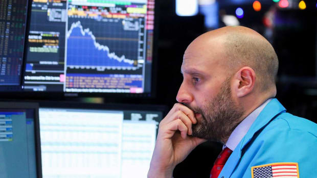 Global Stocks Tumble on Hawkish Fed Hike; Yield Curve Flattens on Growth Concern