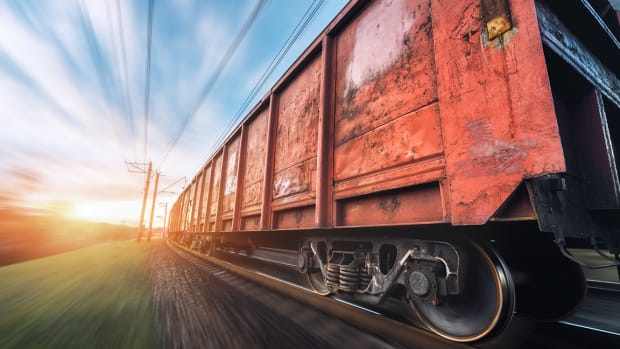 Railcar Maker Greenbrier Reduces Fiscal-Year Guidance