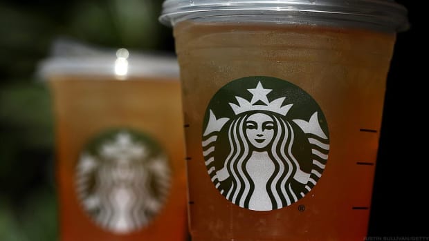 Starbucks Surges After Blowout Q4 Helped by 'Rocket Fuel' Alibaba Deal in China