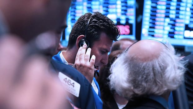 Amazon, Intel, Ford, Uber and First-Quarter GDP - 5 Things You Must Know