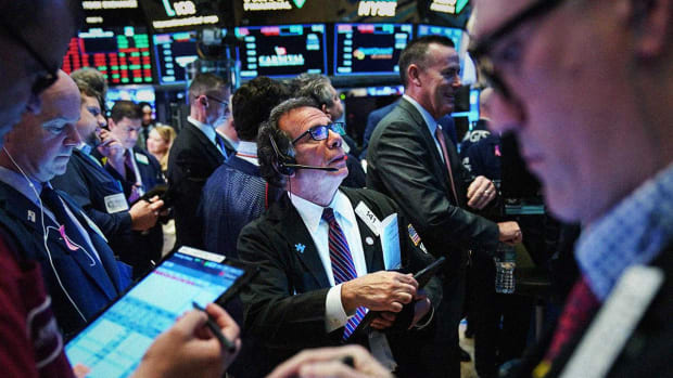 Dow Futures Slide; Weak China Data, Grim Chip Sector Outlook, Keep Bulls at Bay