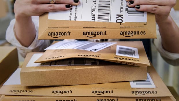 Amazon, eBay Fuel Big Online Sales, as Others Get Into the Action