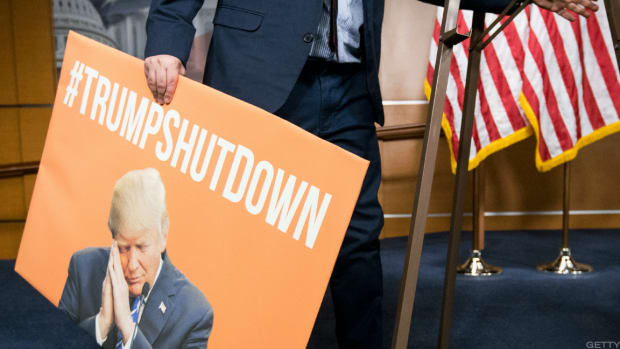 Government Shutdown Hits Day 6; Trump Vows 'Whatever it Takes' For Wall Funding