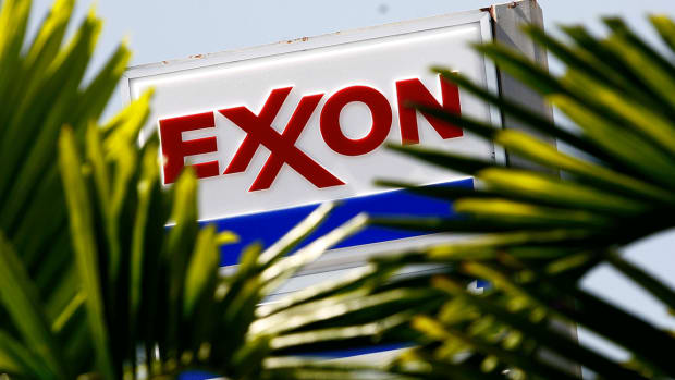 Exxon Mobil Slips on Mixed Quarterly Results