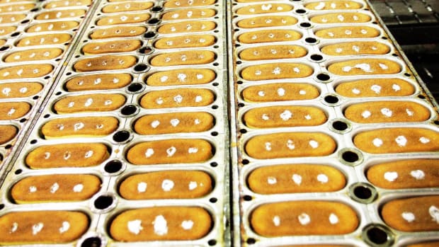 Hostess Brands Lower as Chairman Plans to Sell 12 Million Shares