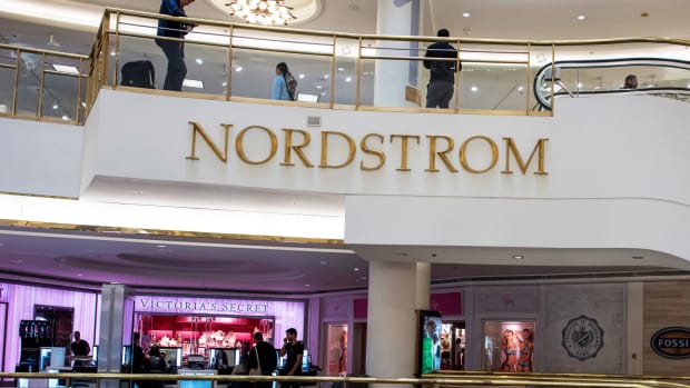 Nordstrom Drops as Goldman Sachs Turns Bearish Due to Multiple Headwinds
