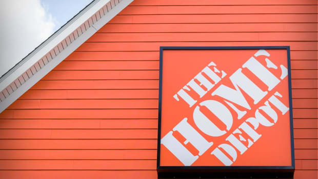 Home Depot Could Break Out to New Highs on Earnings