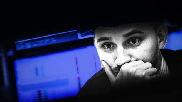 Cyber Monday, General Motors, Carlos Ghosn, Plantronics - 5 Things You Must Know