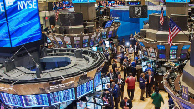 Dow Soars on Signs of Progress in U.S.-China Trade Discussions