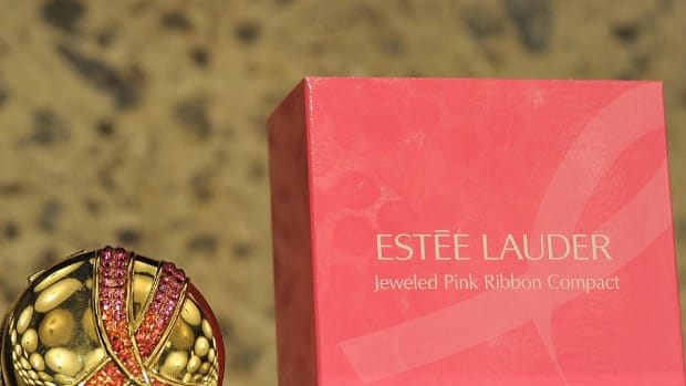 Estee Lauder Beats Q1 Earnings Estimate, Boots Full Year Guidance