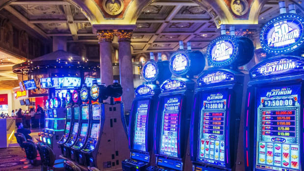 Caesars Jumps on Eldorado Merger Talk as Carl Icahn Pushes For Casino Group Sale