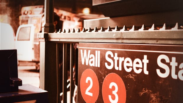 Dow Futures, Disney, Activision, Gap, Alibaba - 5 Things You Must Know Friday