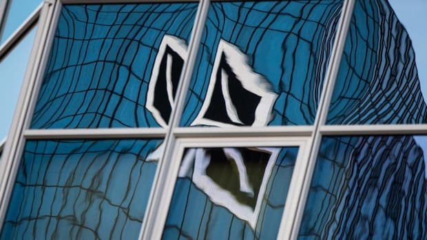 Deutsche Bank Headquarters Raided in Money Laundering Probe