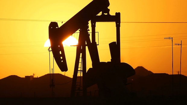Callon Petroleum Falls Sharply on Deal to Buy Carrizo Oil for $3.2 Billion
