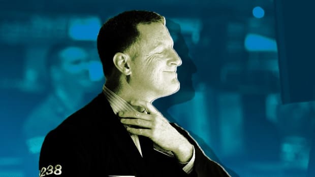 Dow Futures, Xerox and HP, CVS, SoftBank - 5 Things You Must Know Wednesday