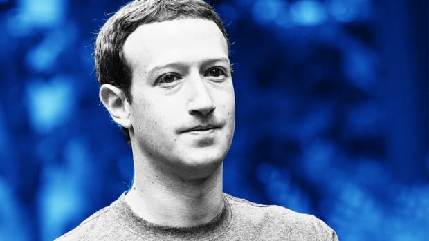 Mark Zuckerberg's Media 'Mea Culpa' Fails to Halt Facebook Share Slump