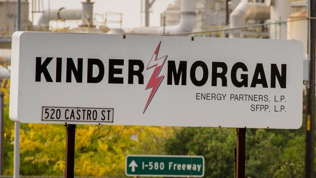 Kinder Morgan, Blackberry, CVS Health: 'Mad Money' Lightning Round