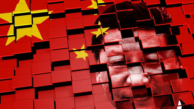 China Pledges Tax Cuts, Hints at Rate Move, After Key Economic Committee Meeting