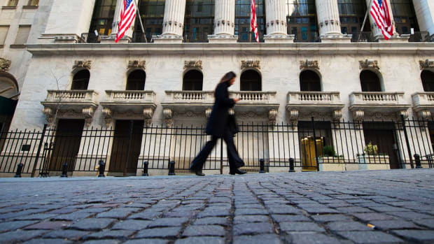 Deutsche Bank, Novartis, AveXis, Facebook, Patrick Reed - 5 Things You Must Know