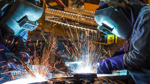 European Carmakers Surge on Report Trump Offered 'Zero Tariff' Solution on Trade