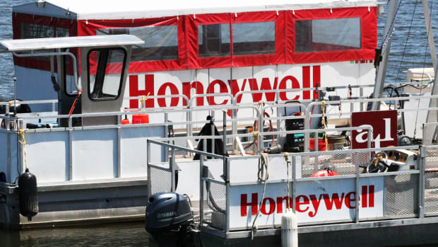 Why Honeywell, United Technologies Can Still Blast to New Highs
