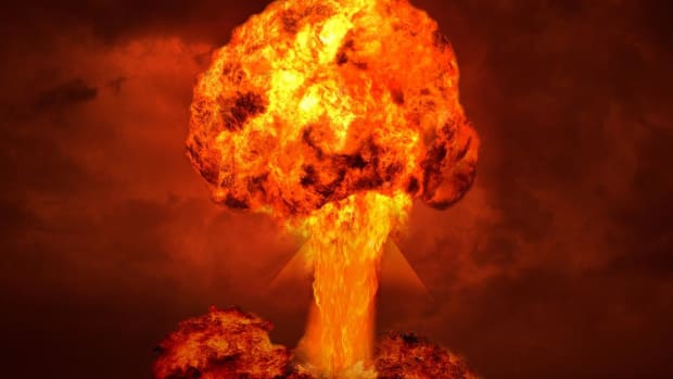 3 Reasons Why the Dow Jones Industrial Just Got Smashed to Pieces