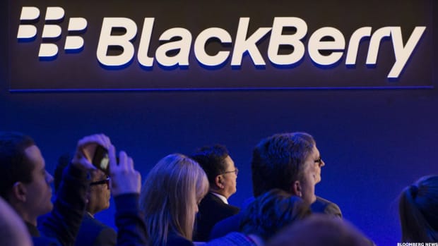 Blackberry, SkyWest, Apache: 'Mad Money' Lightning Round