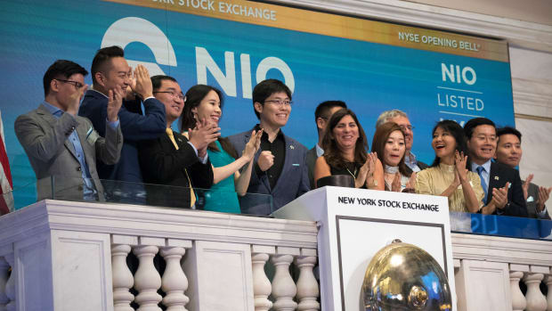'Tesla Fighter' Nio Gets Poor Reception on IPO