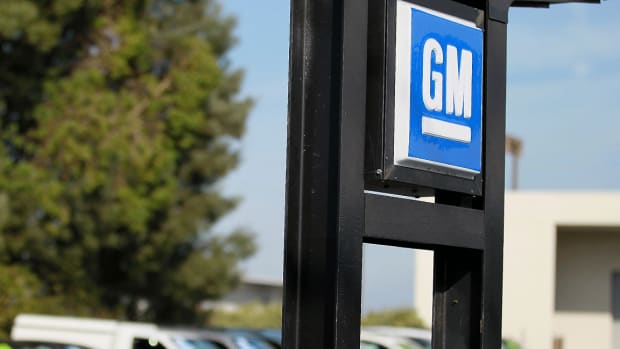 General Motors Rises After Topping Fourth-Quarter Expectations