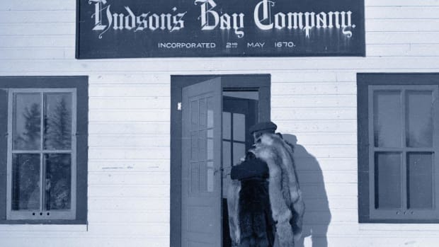 Saks Owner Teams With Authentic Brands in Bid to Buy Bankrupt Barneys - Report