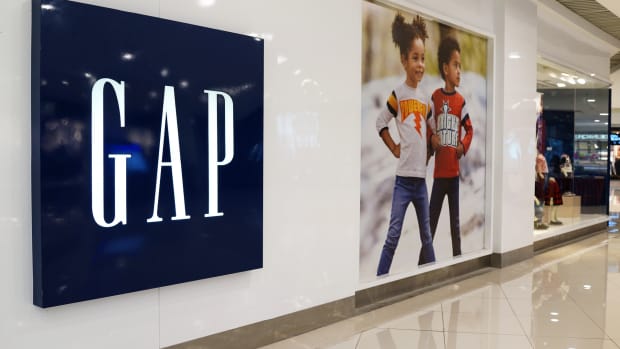 Why Investors Should Be Wary of Apparel Stocks Like Gap