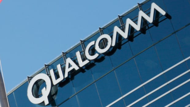 Jim Cramer on Qualcomm Ending Its Dispute With Apple