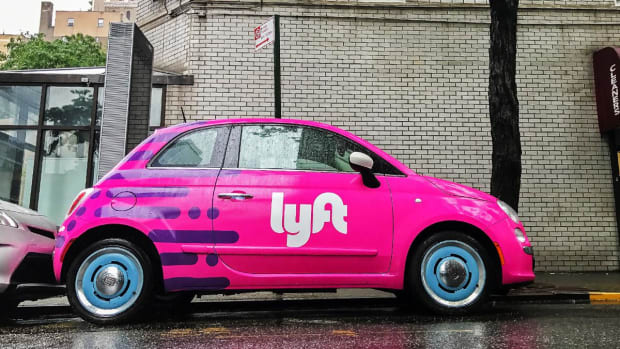 Lyft's Huge Earnings Beat Could Be a Buy Signal For Uber